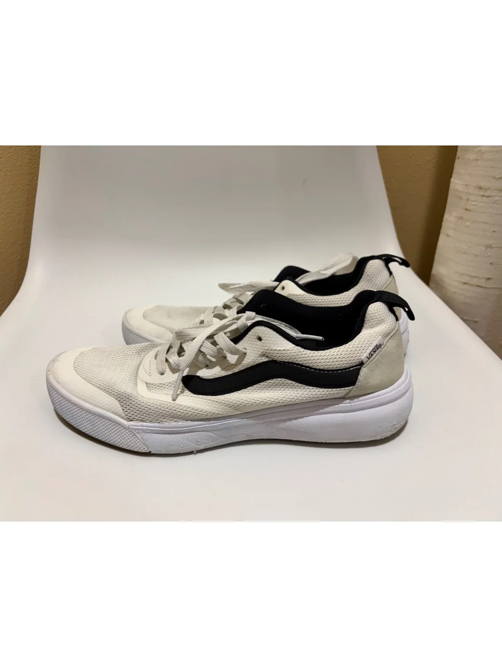 Vans ultrarange shoes